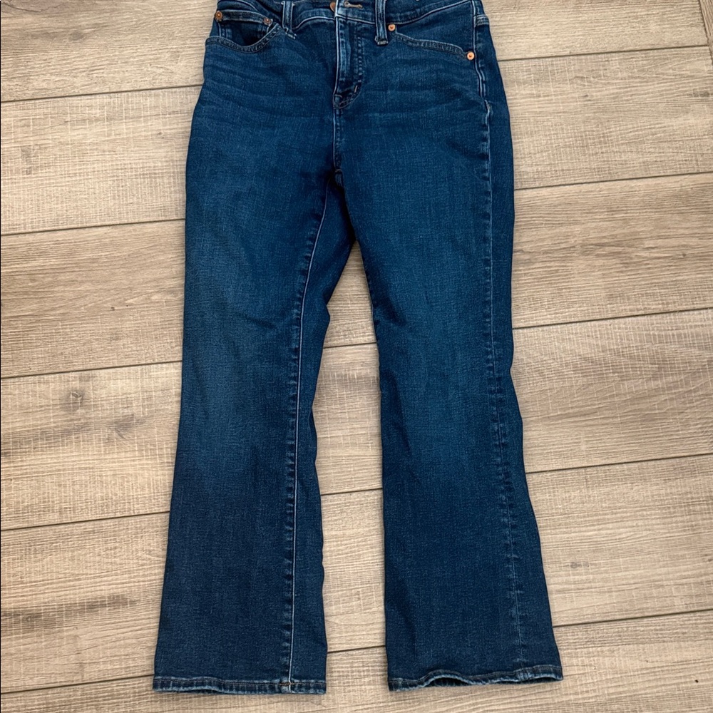 Madewell Dark Blue Ankle Cropped Jeans straight leg. Size 26.